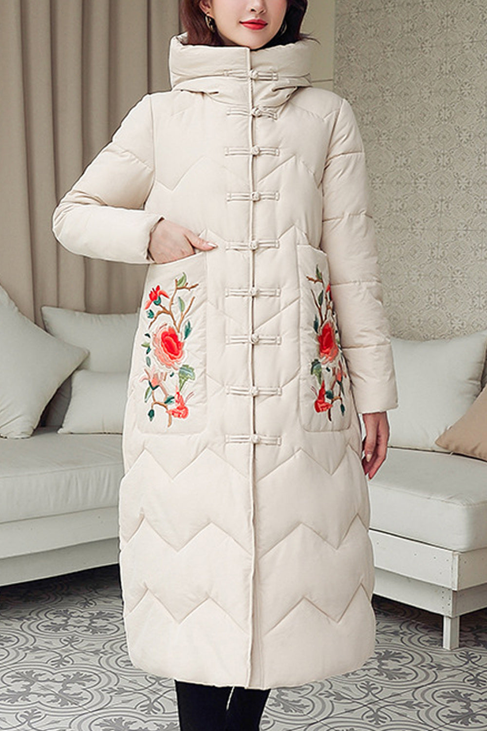 Women Elegant Styled Solid Colored Warm Padded Jacket