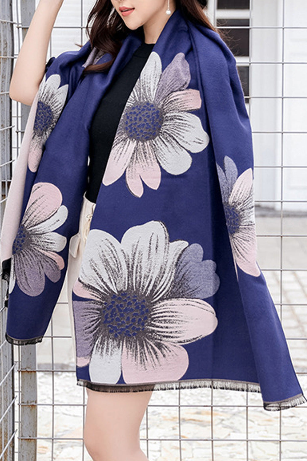 Women Pretty Stylish Floral Printed Warm Comfy Shawl
