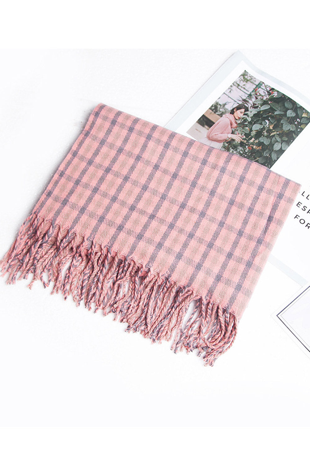 Women Soft Breathable Plaid Pattern Cozy Winter Muffler
