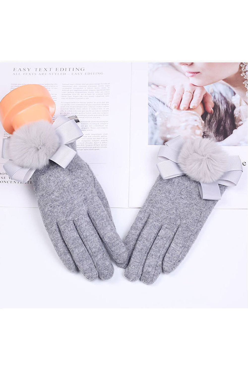 Women Beautiful Ball Decorated Solid Pattern Elegant Knitted Gloves