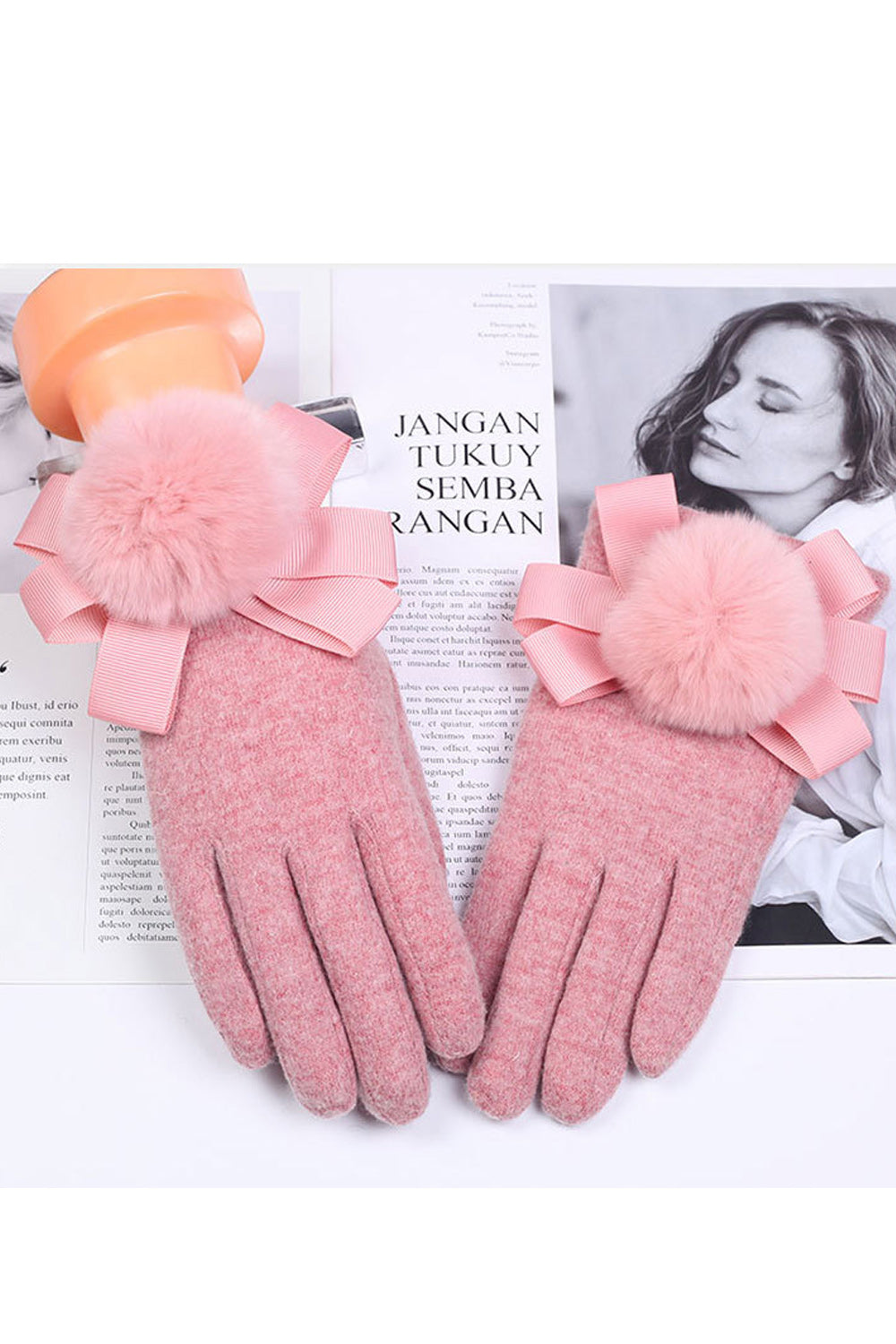 Women Beautiful Ball Decorated Solid Pattern Elegant Knitted Gloves