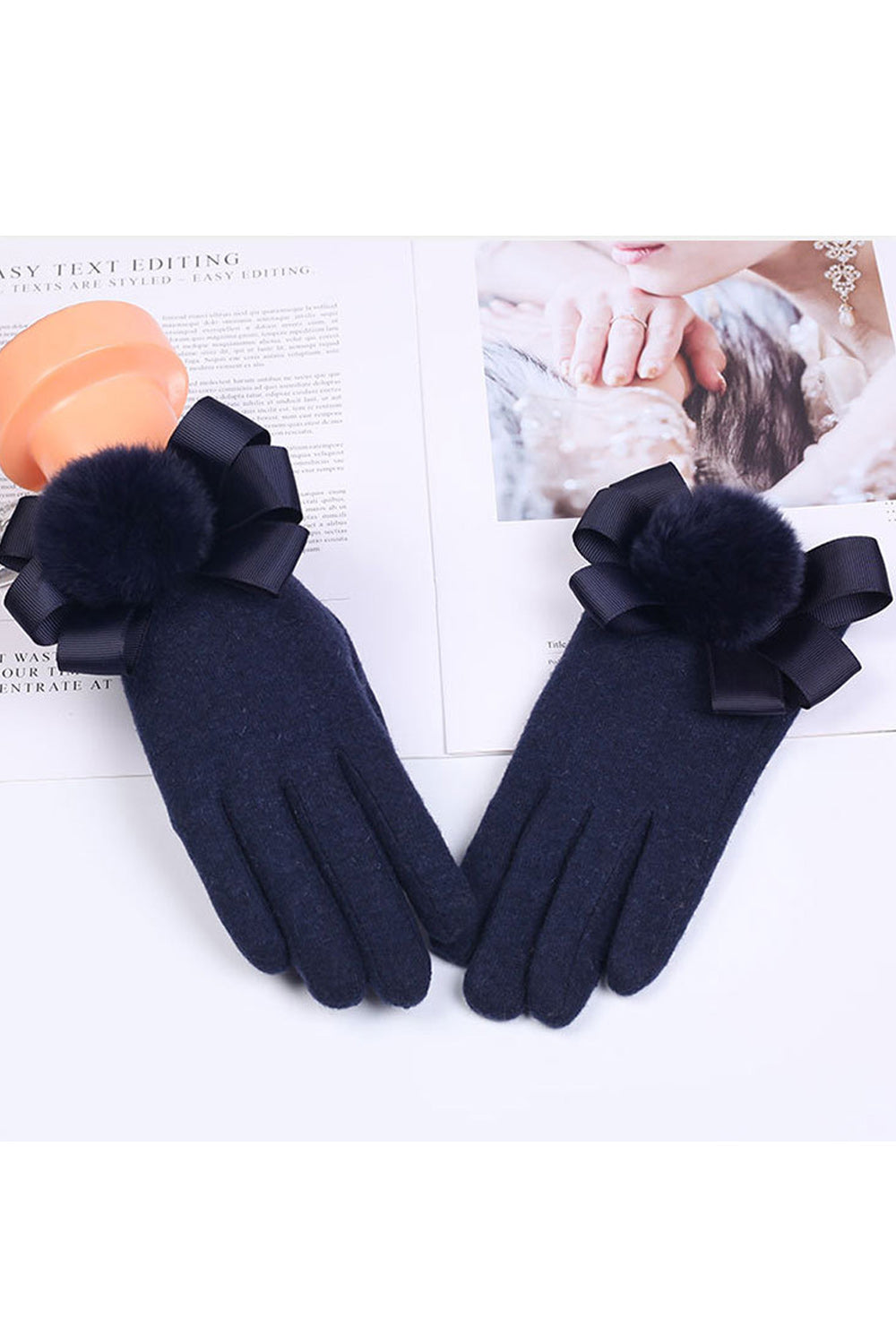 Women Beautiful Ball Decorated Solid Pattern Elegant Knitted Gloves