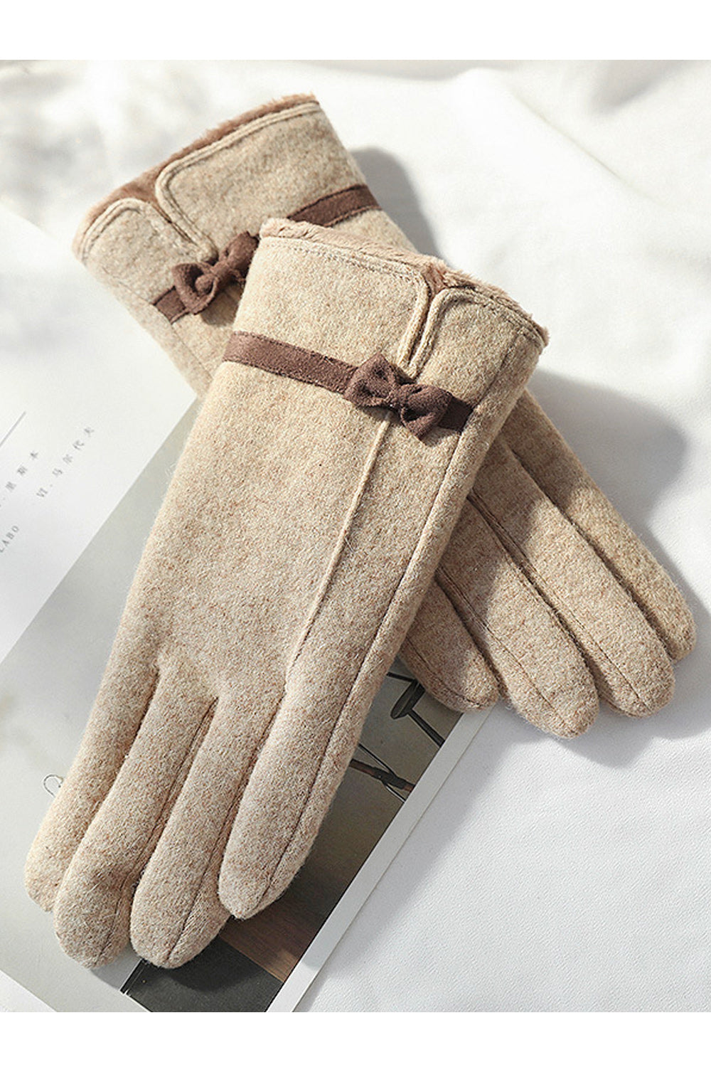 Women Pretty Casual Winter Season Solid Colored Knitted Gloves