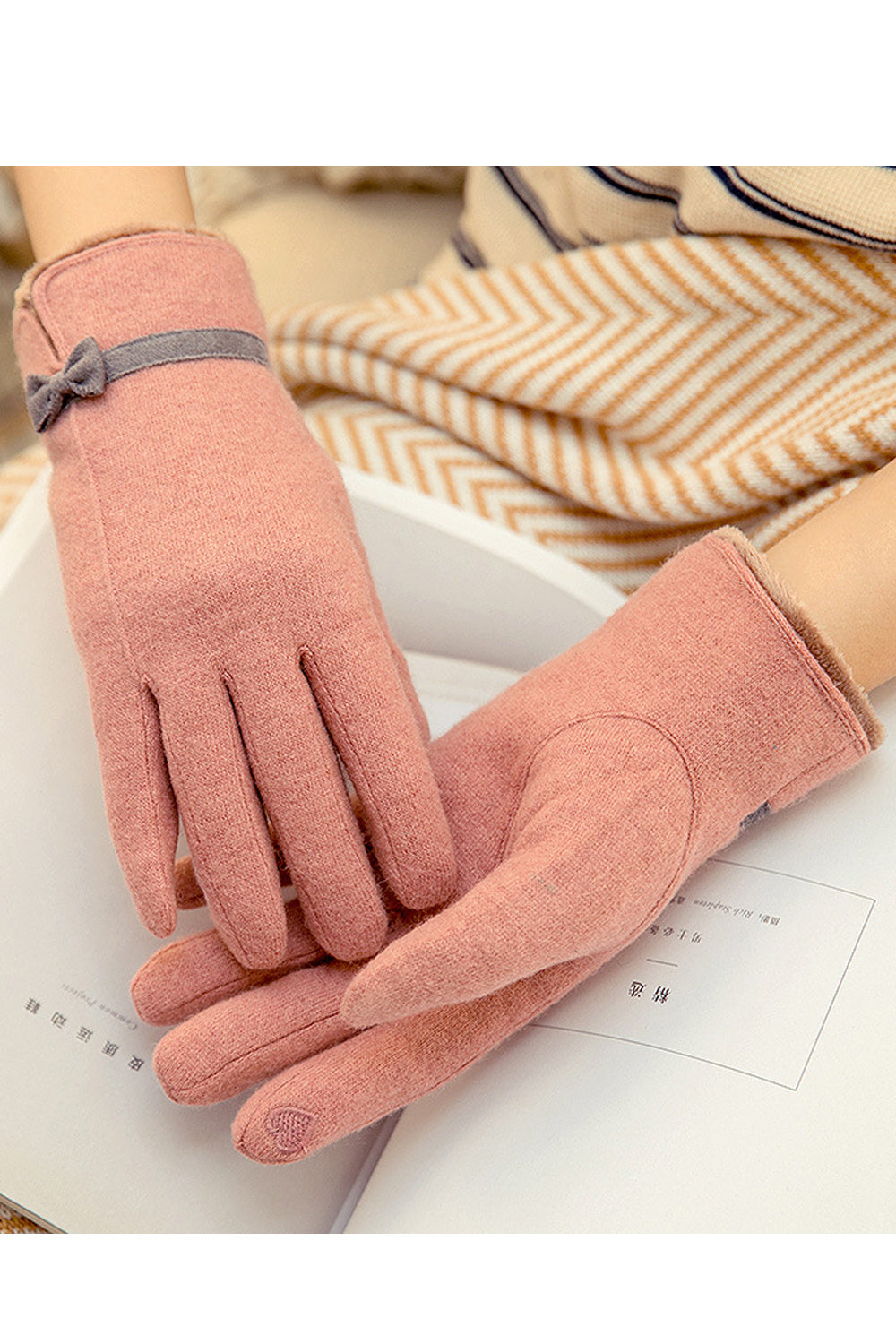 Women Pretty Casual Winter Season Solid Colored Knitted Gloves