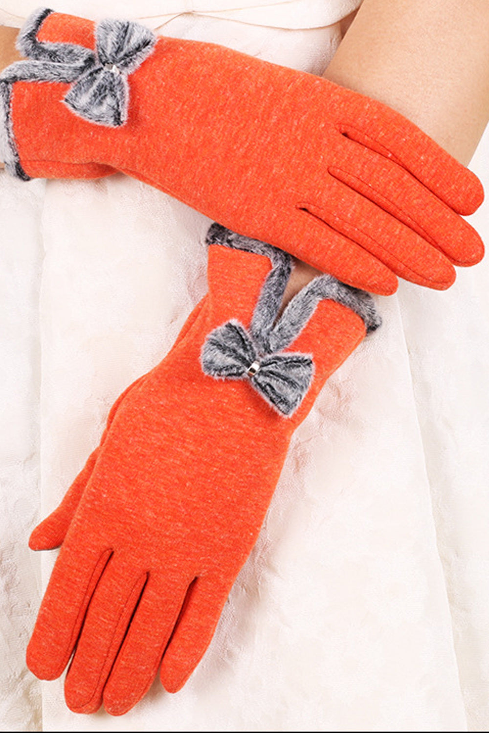 Women Classy Hair Ball Decorated Pretty Warm Knitted Gloves