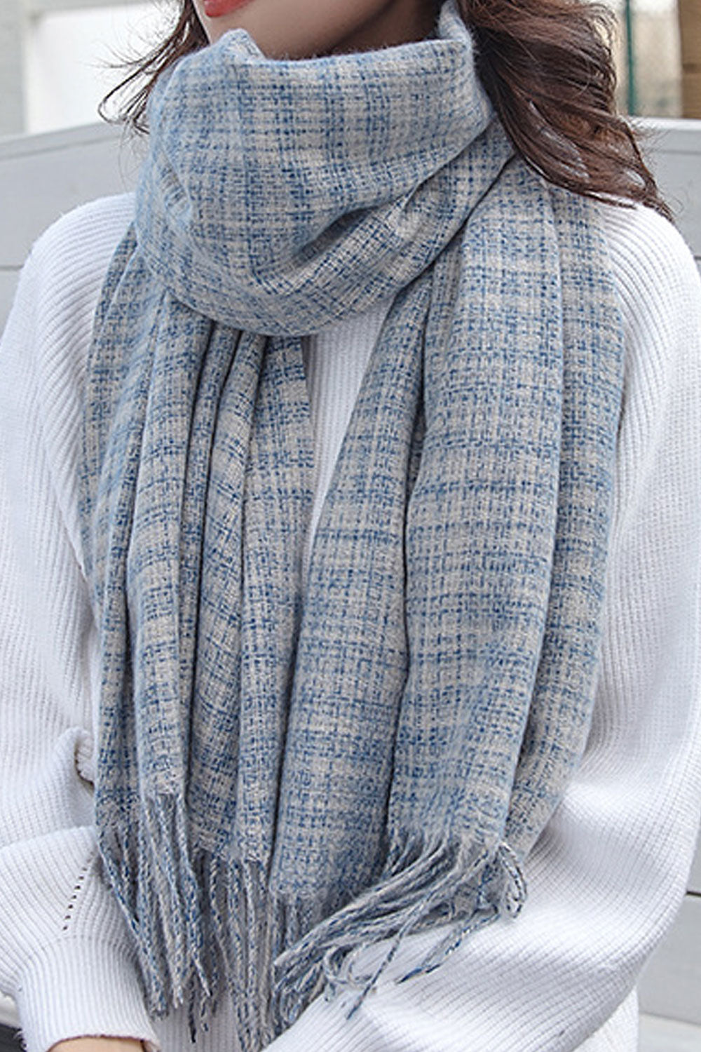 Women Beautiful Tassel Hem Breathable Windproof Muffler