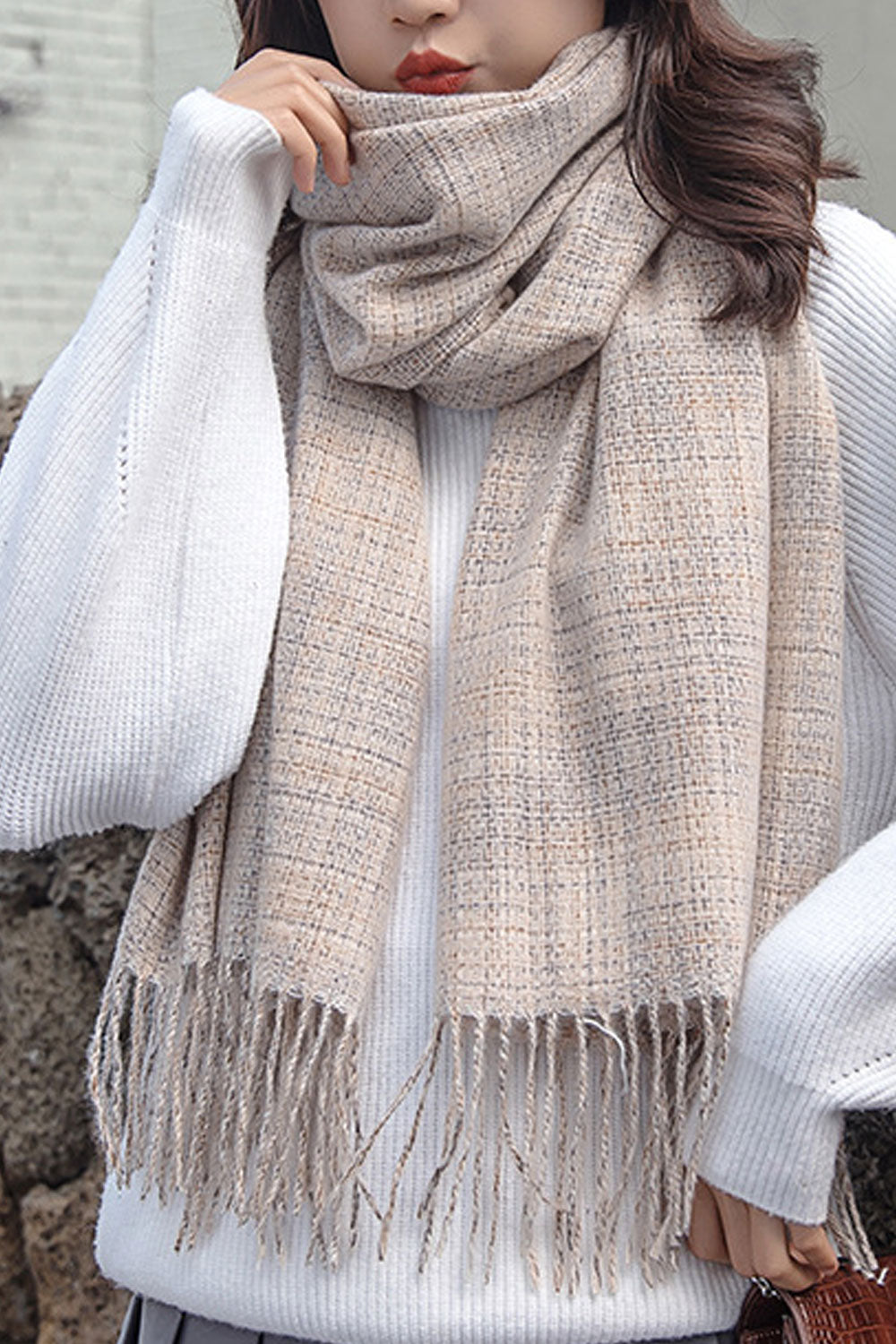 Women Beautiful Tassel Hem Breathable Windproof Muffler