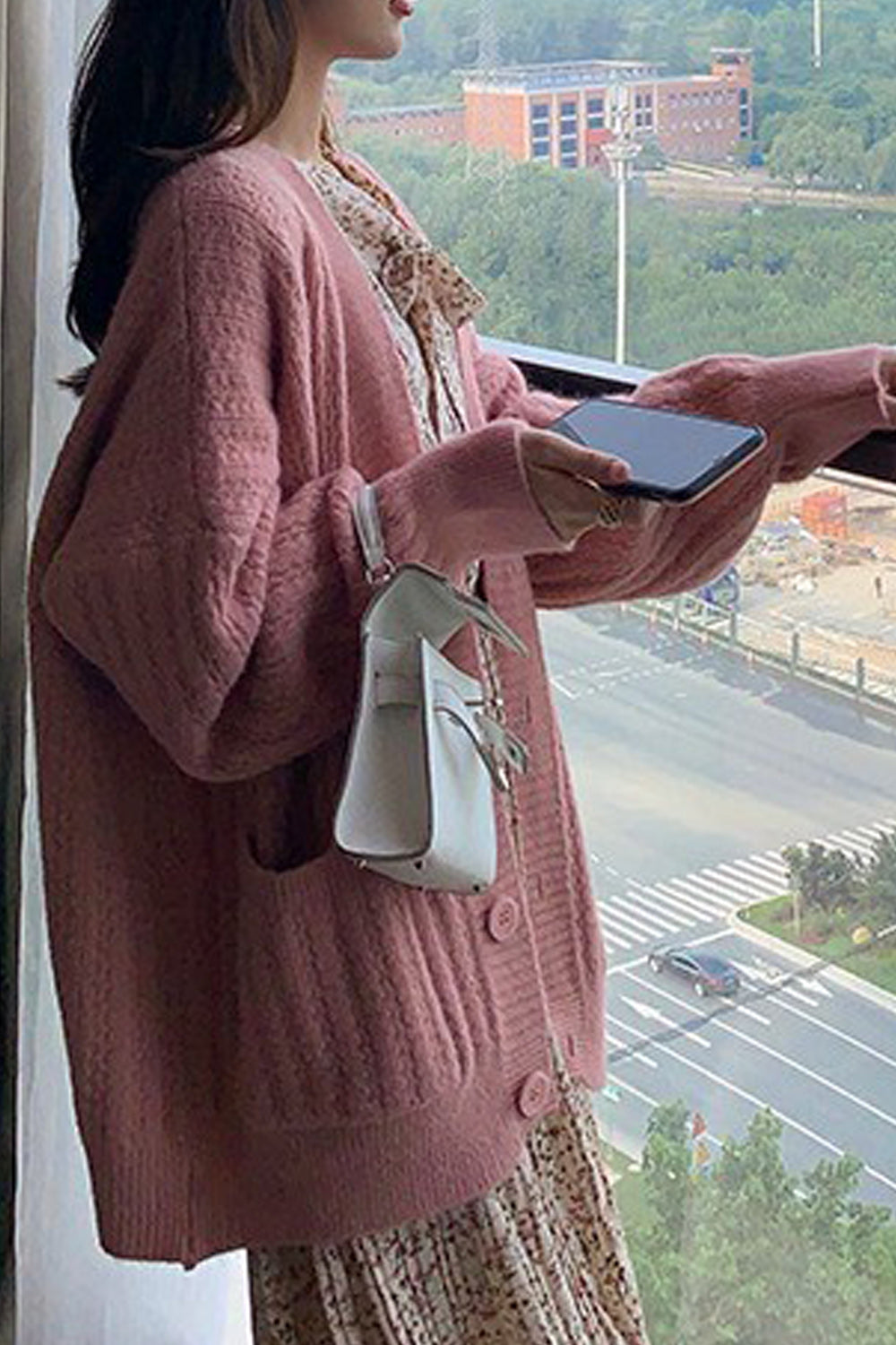 Women Breathable Solid Colored Stylish Warm Winter Cardigan