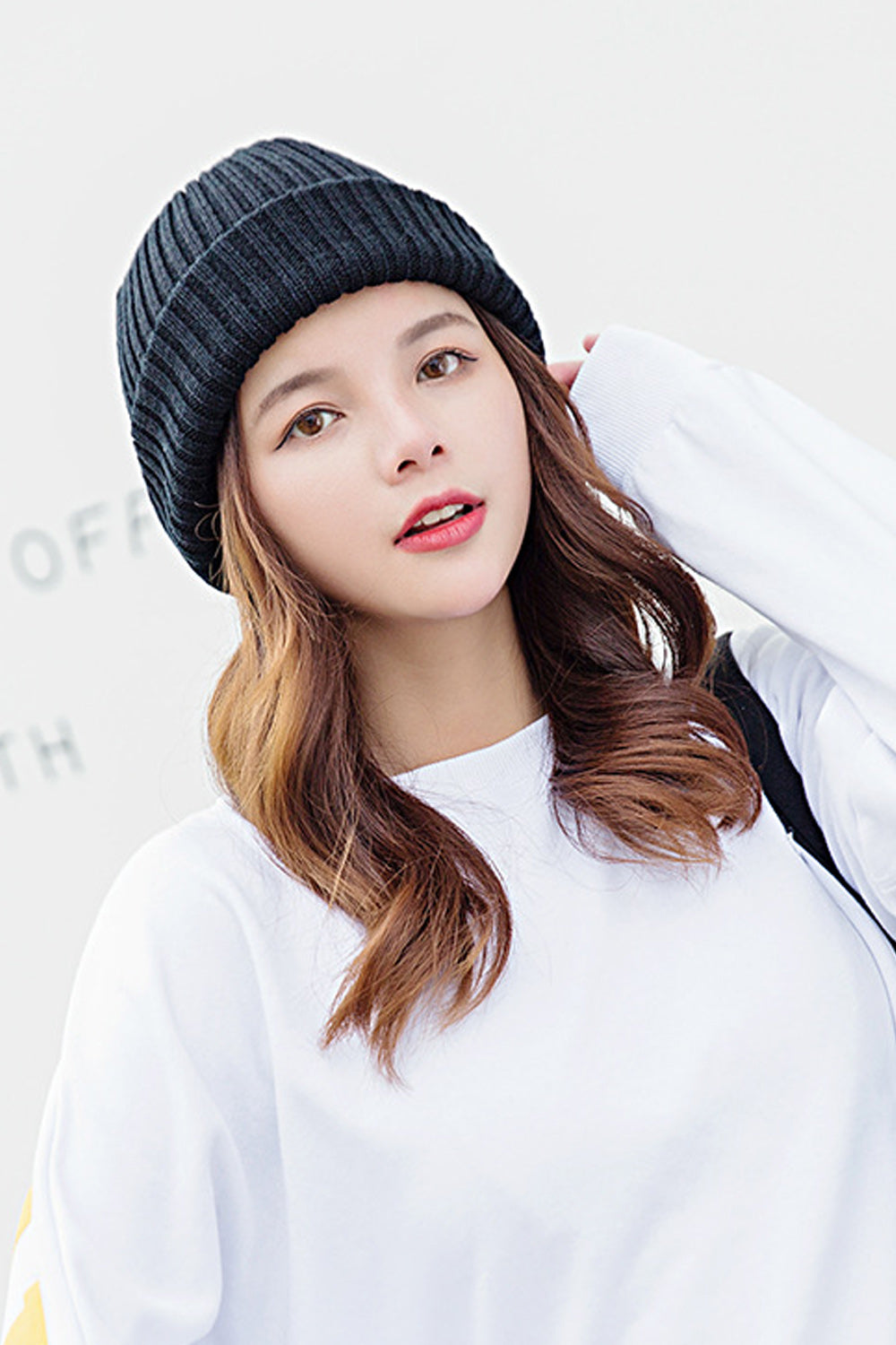 Women Lovely Casual Solid Pattern Thick Knitted Hat