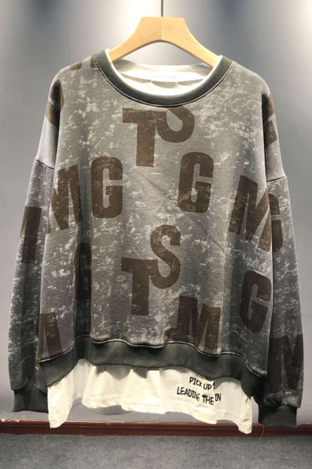 Women Breathable Round Neck Long Sleeve Cozy Winter Sweatshirt