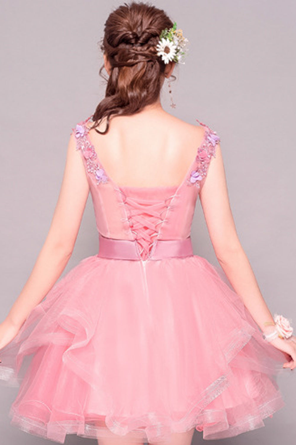 Women Magnificent Flower Decorated Round Neck Short Skirt Evening Dress