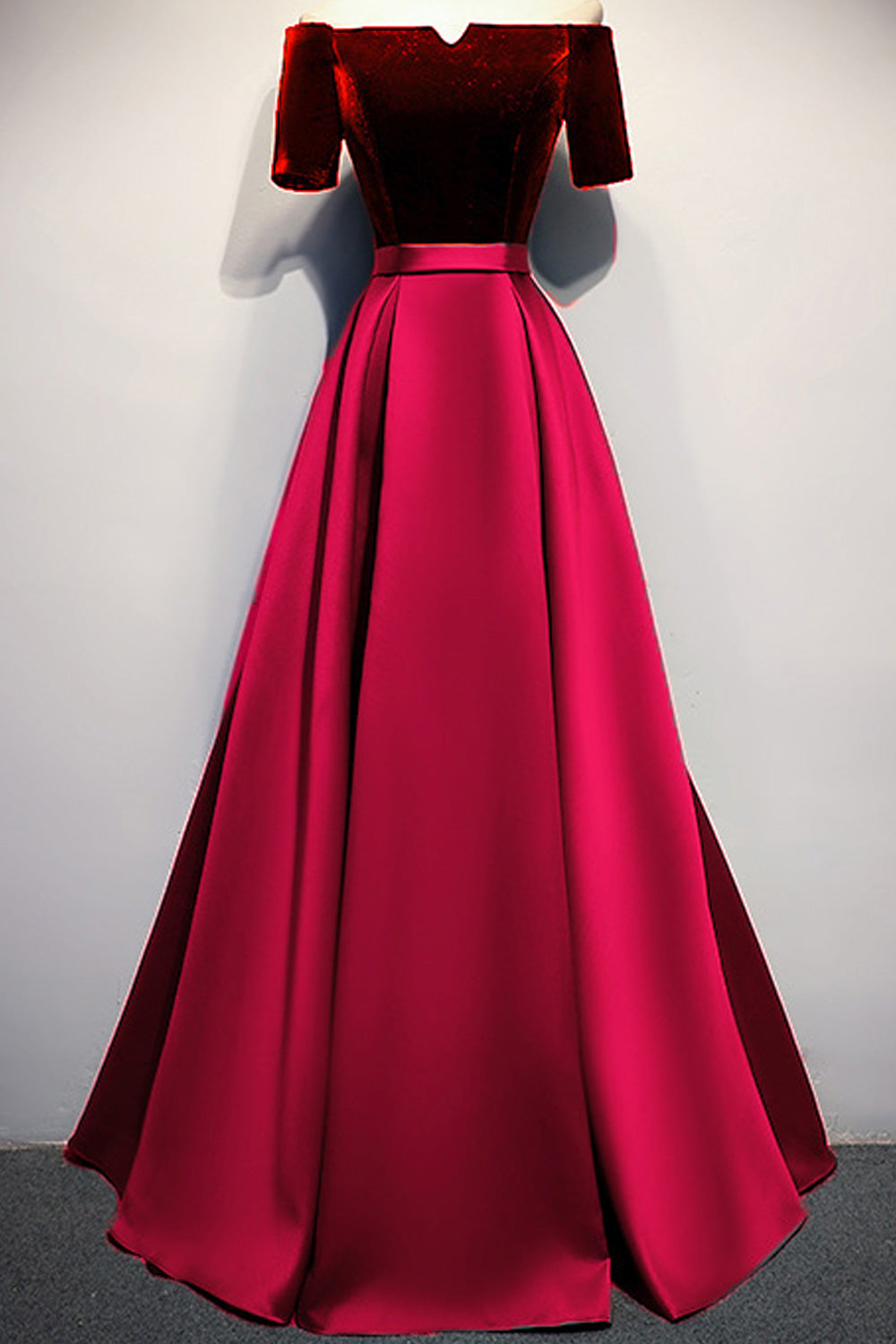Women Off-Shoulder Short Sleeve Smooth Skirt Charming Wedding Dress