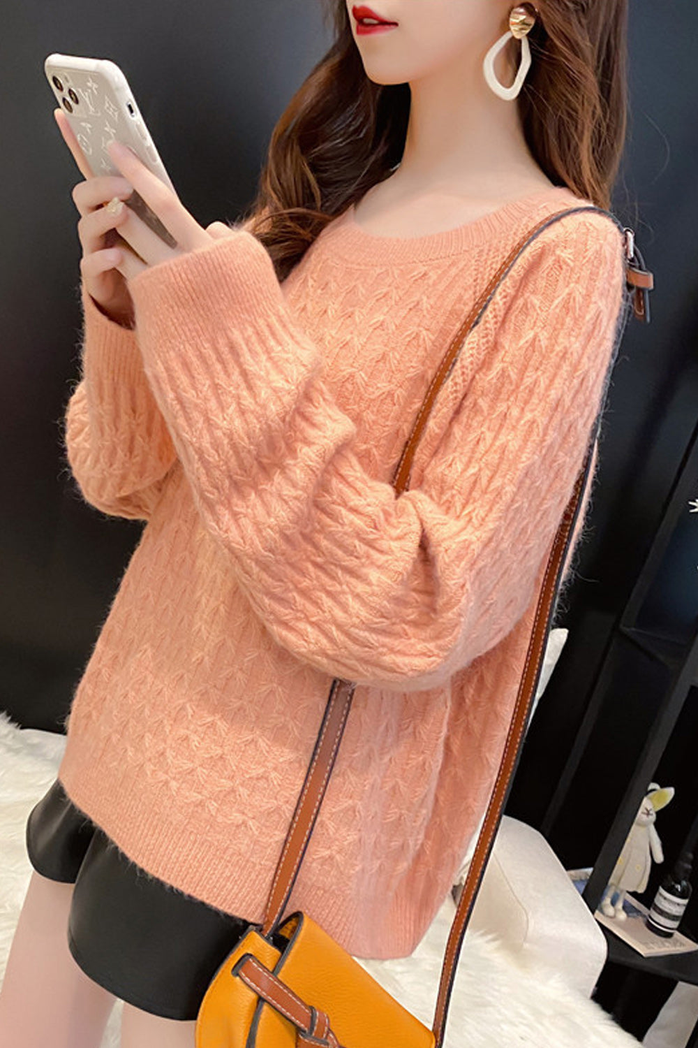 Women Classic Fit Long Sleeve Warm Pullover Fashion Sweater
