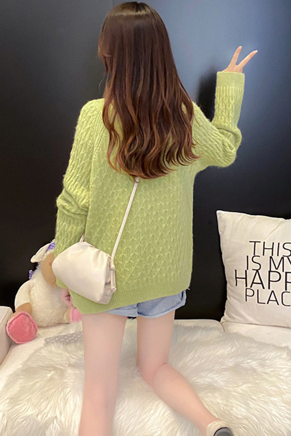 Women Classic Fit Long Sleeve Warm Pullover Fashion Sweater
