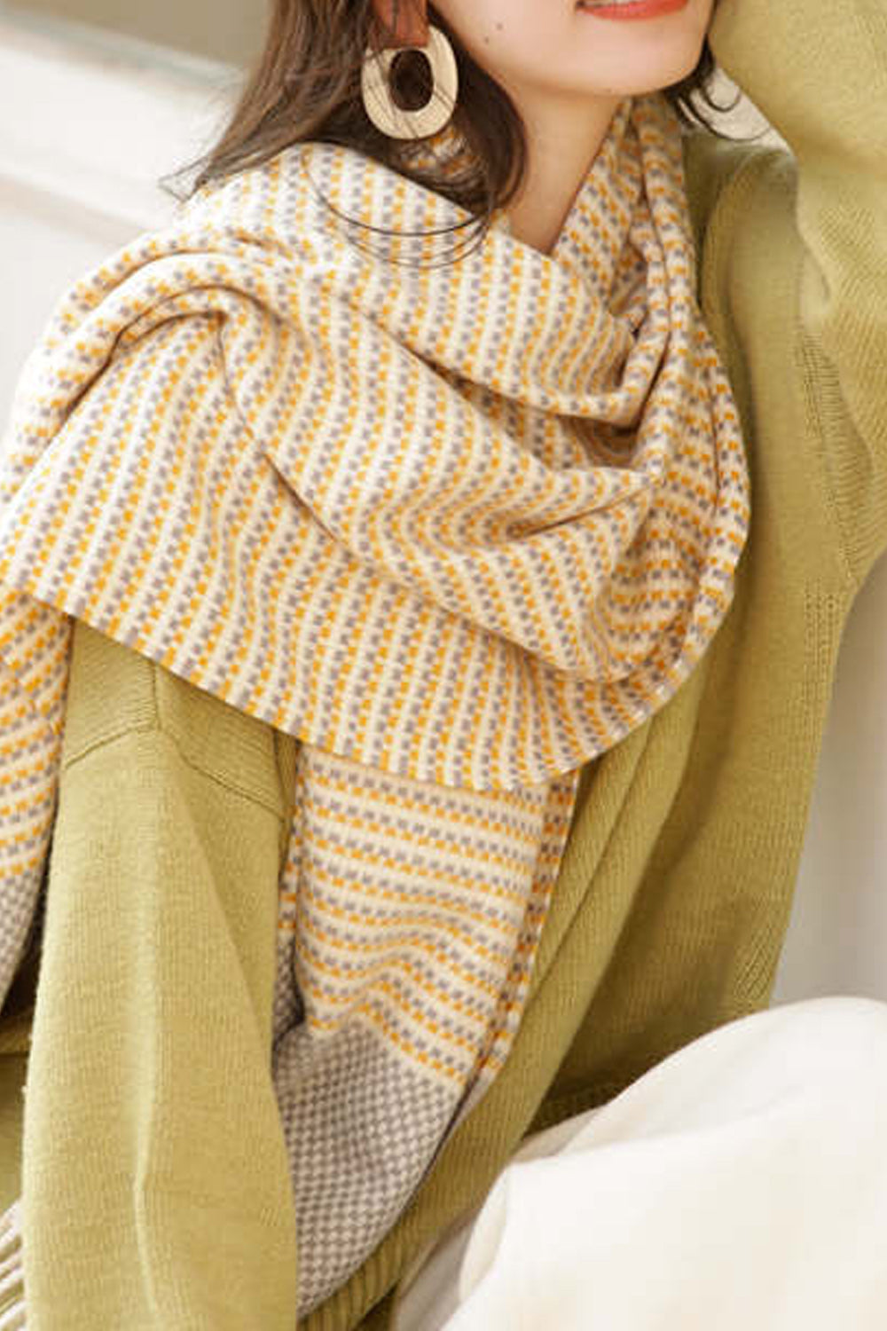 Women Decent Styled Solid Colored Lovely Comfy Muffler