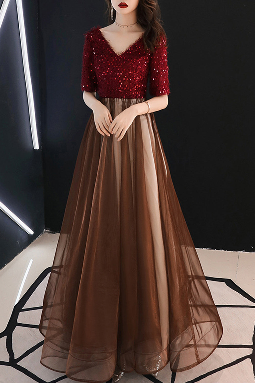 Women Short Sleeve Shiny Sequins Decorated V-Neck Style Evening Dress