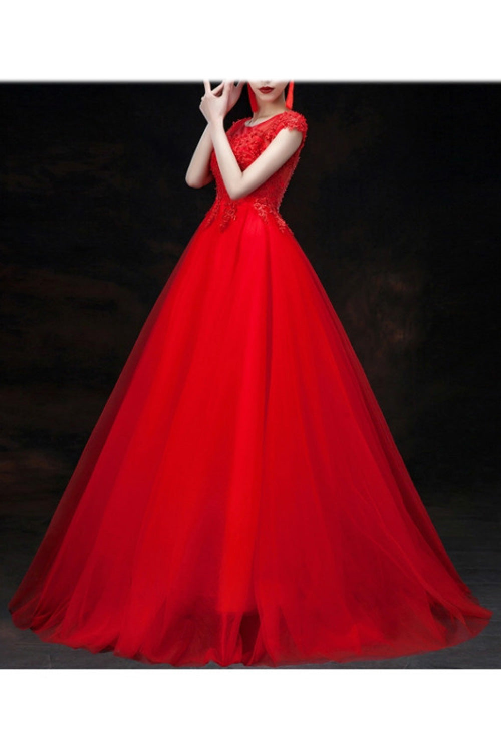 Women Thin Round Neck Sleeveless Charming Embroidered Wedding Dress