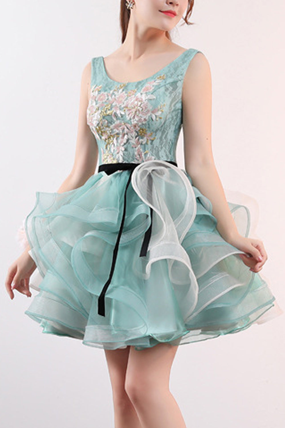 Women Sleeveless Style Ruffled Layer Flower Embroidered Evening Dress