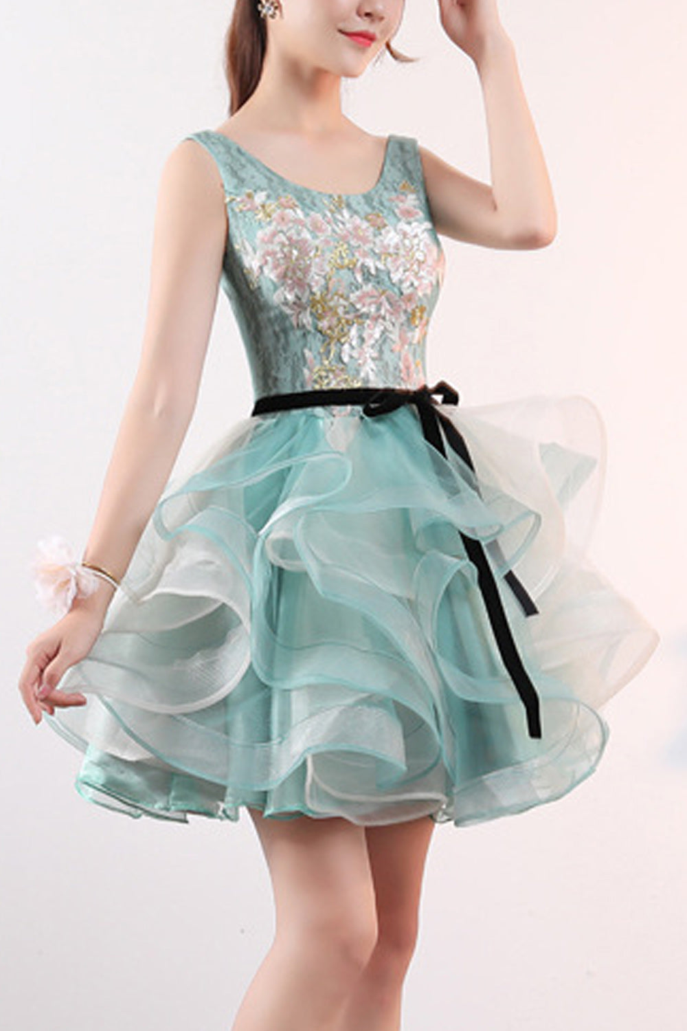 Women Sleeveless Style Ruffled Layer Flower Embroidered Evening Dress