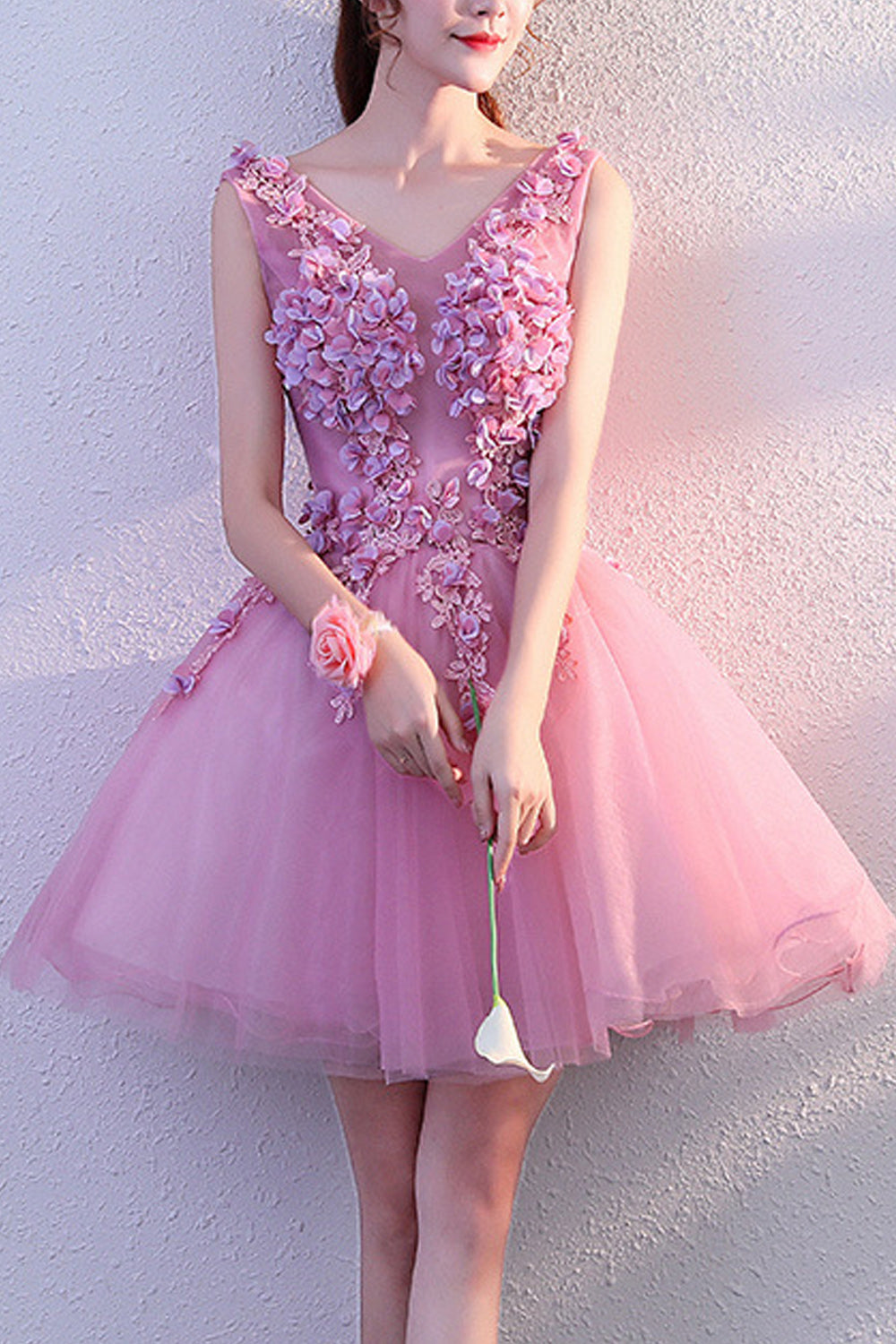 Women V-Neck Style Pretty Floral Decorat