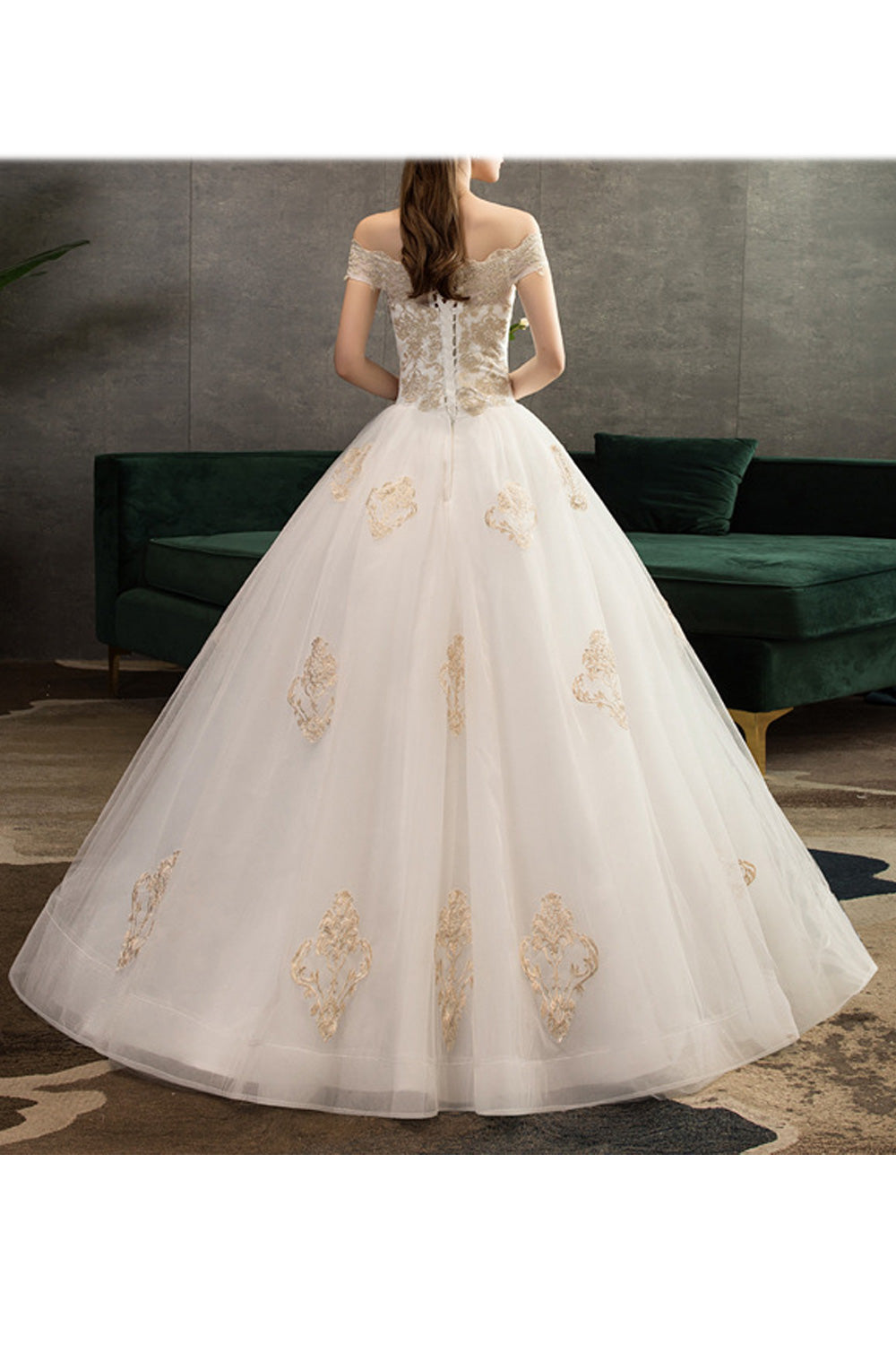 Women Fairy Pretty Lace Embroidered Long Tail Wedding Dress