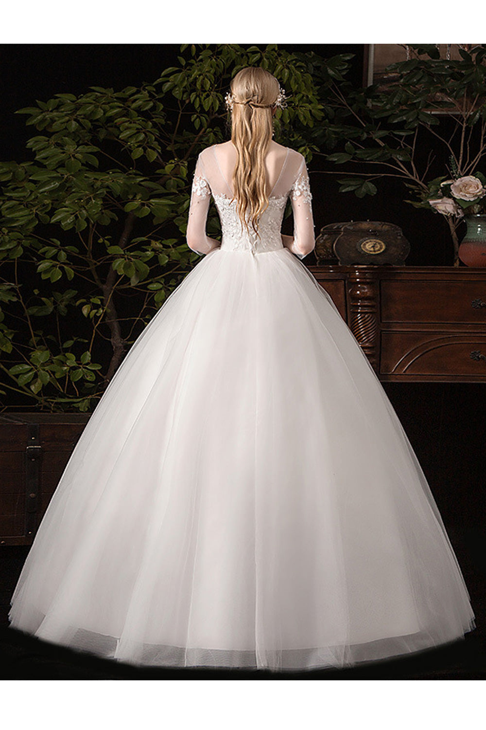 Women Floral Embroidered Bust Solid Colored Skirt Beautiful Wedding Dress