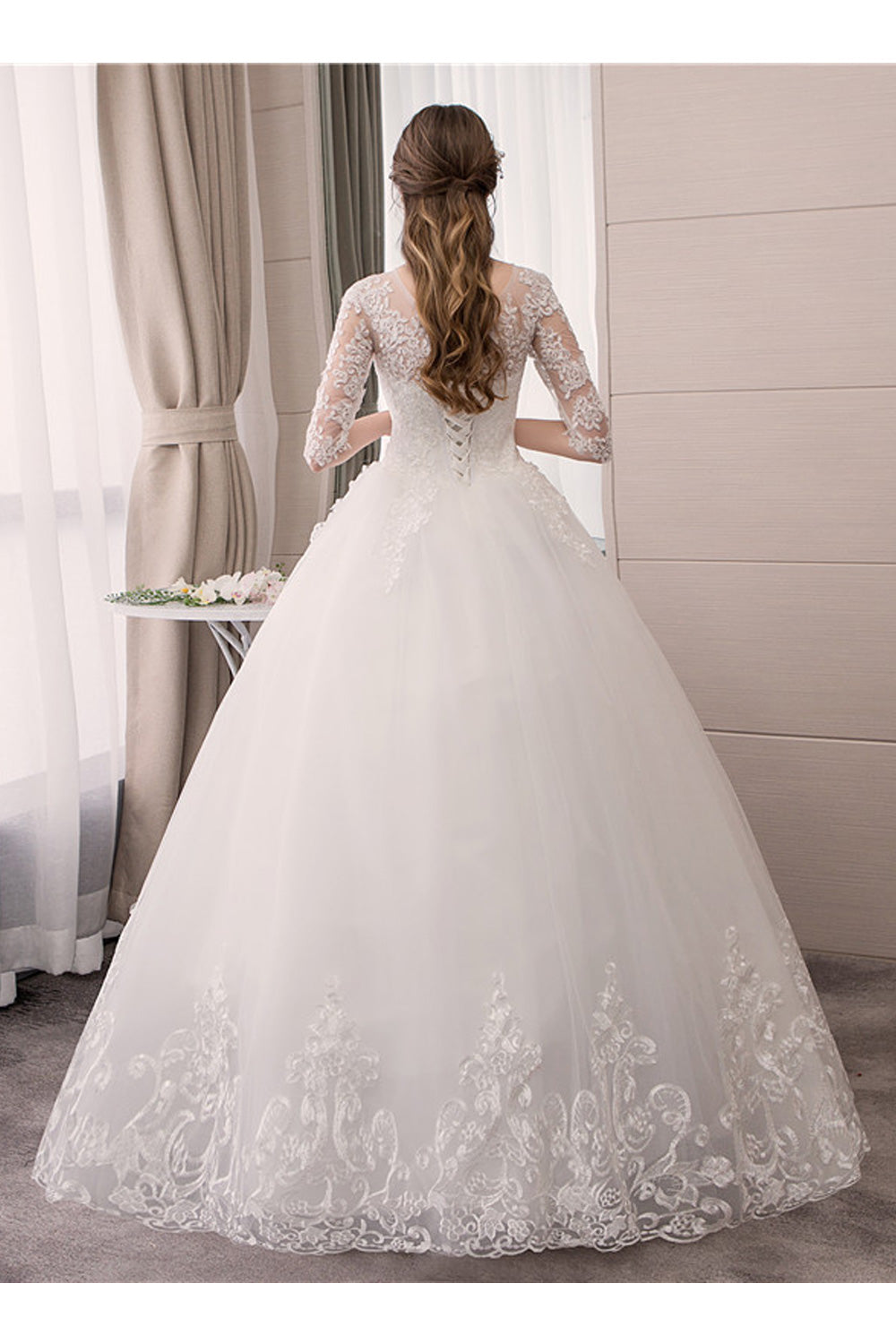 Women Charm Crochet Lace Decorated Wedding Dess