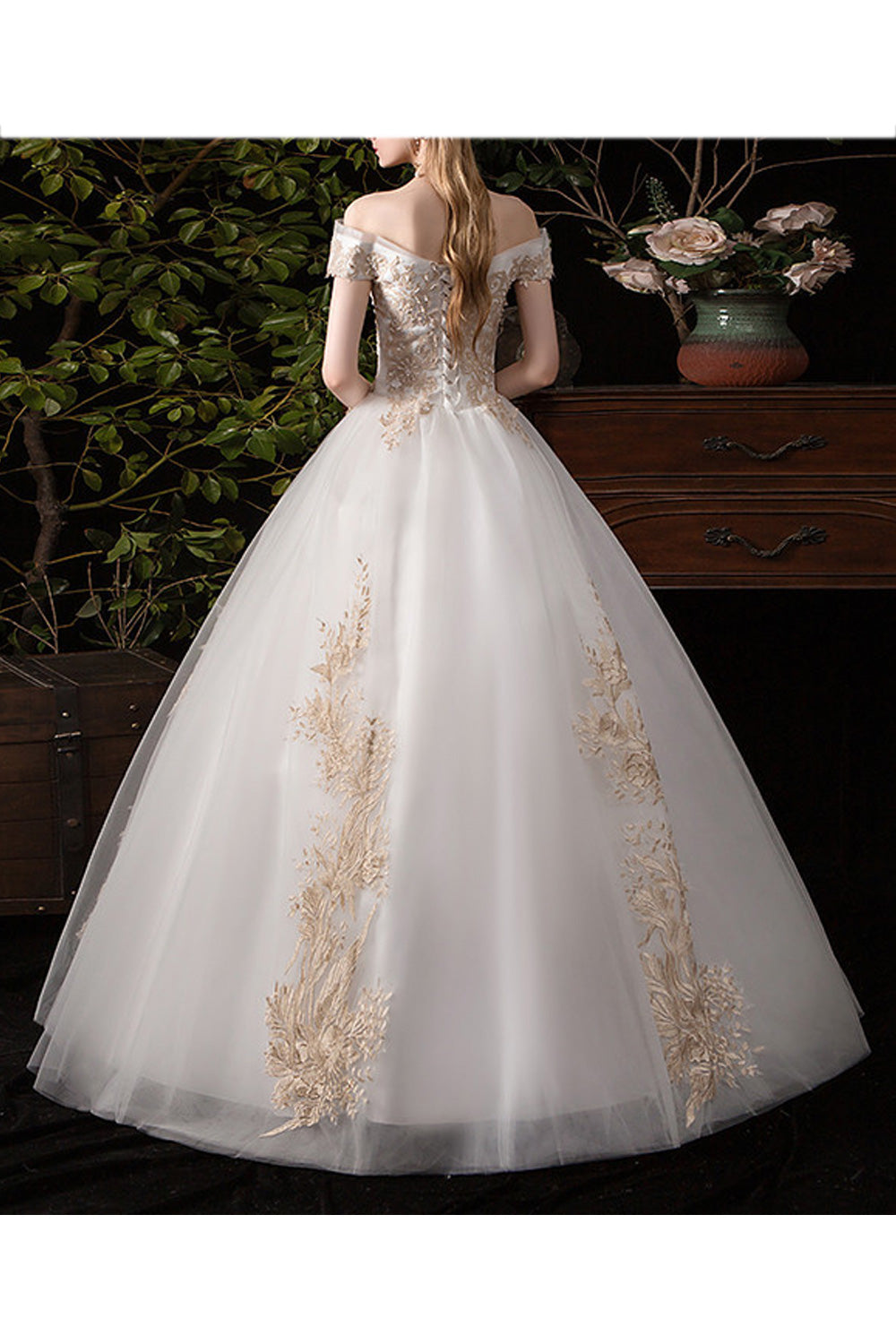 Women Off-Shoulder Style Classy Lace Decorated Magnificent Wedding Dress