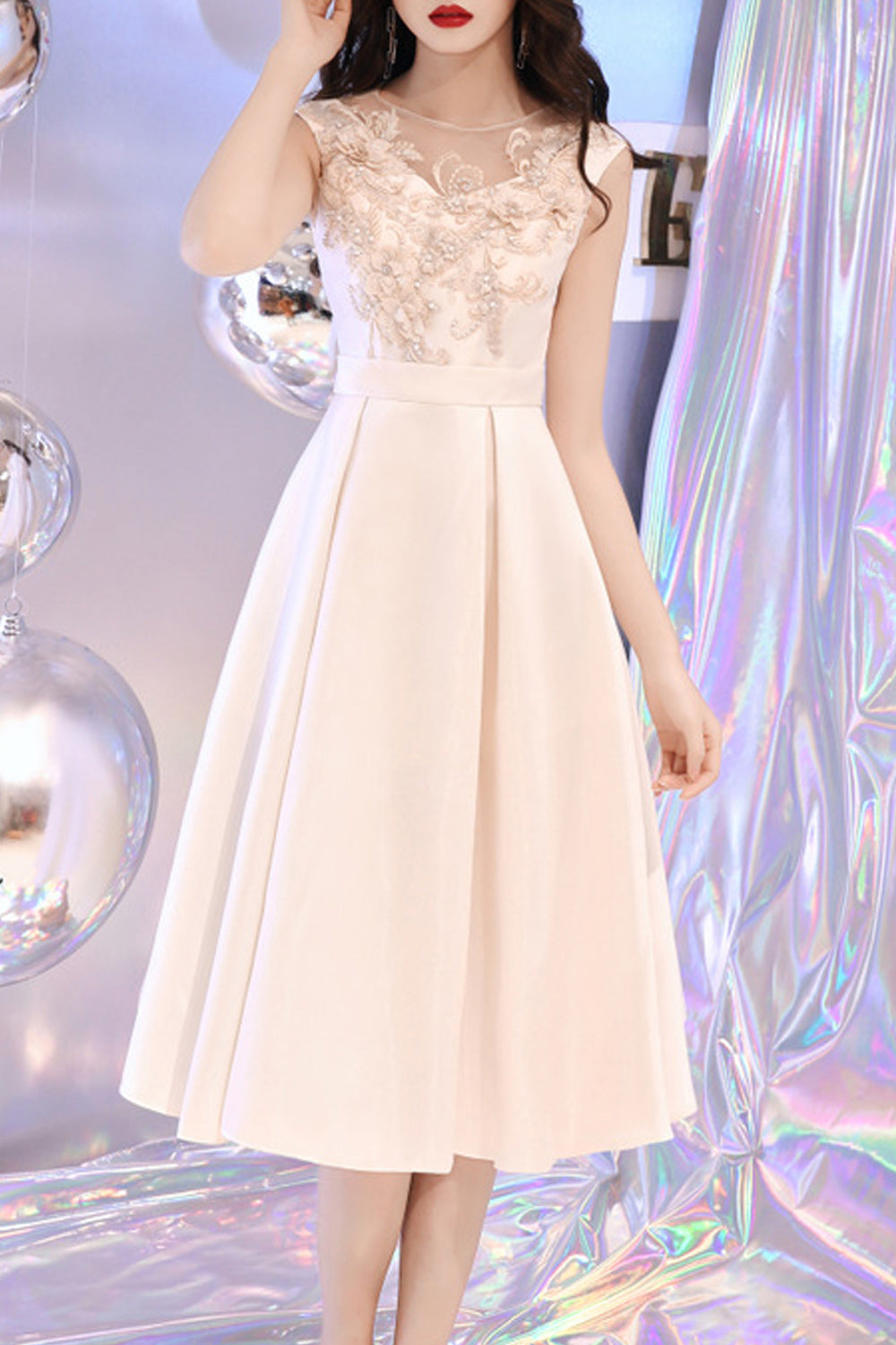 Women Short Skirt Pleated Pattern Flower Decorated Bust Evening Party Dress