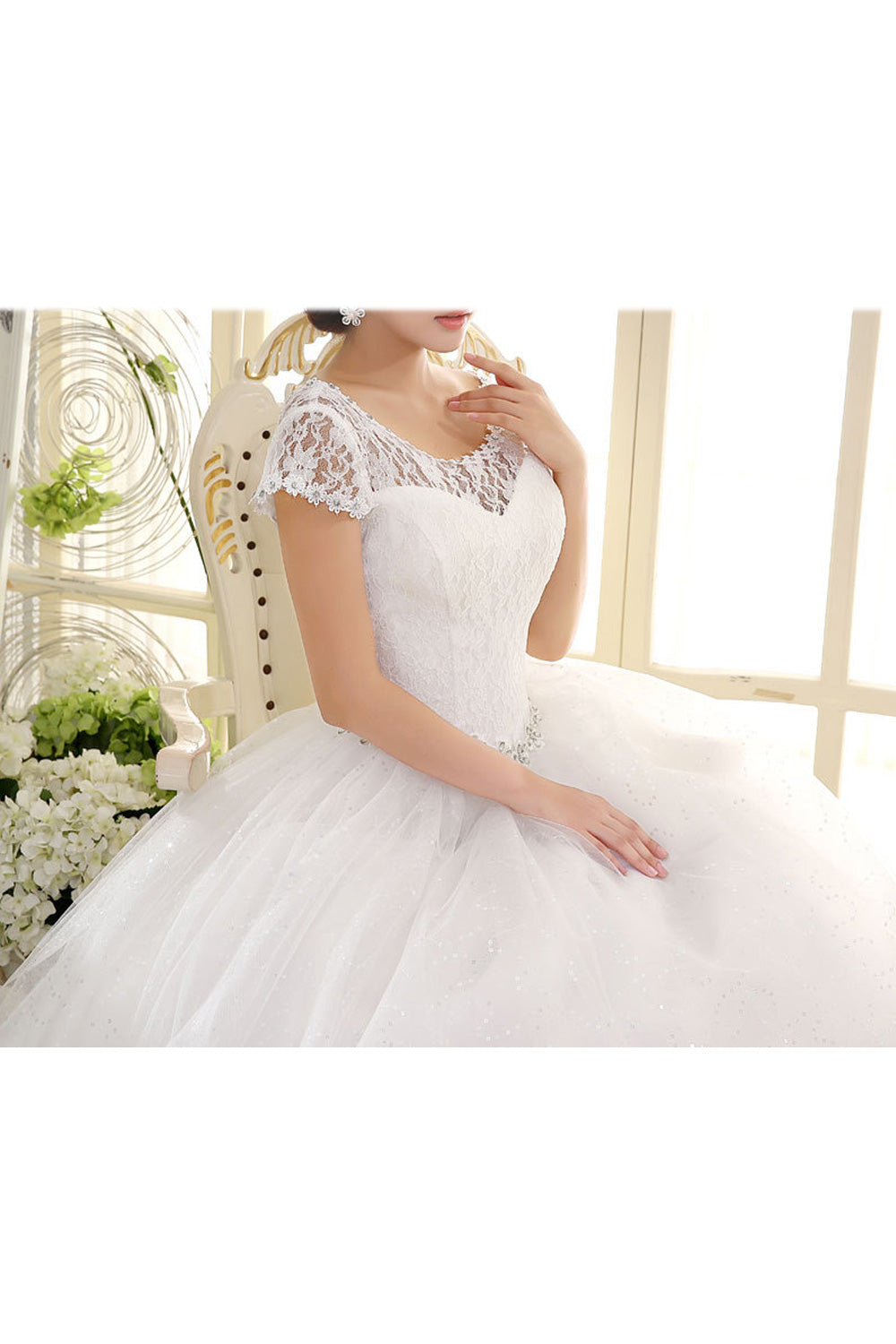 Women Convenient Round Neck Short Sleeve Lace Decorated Wedding Dress