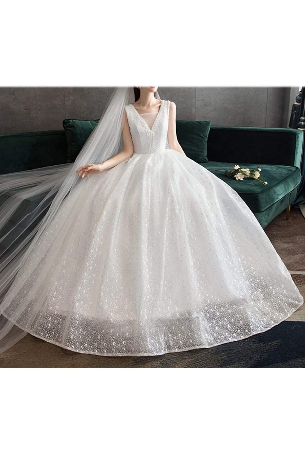 Women Deep V-Neck Style Sleeveless Loose Long Gown Wedding Dress