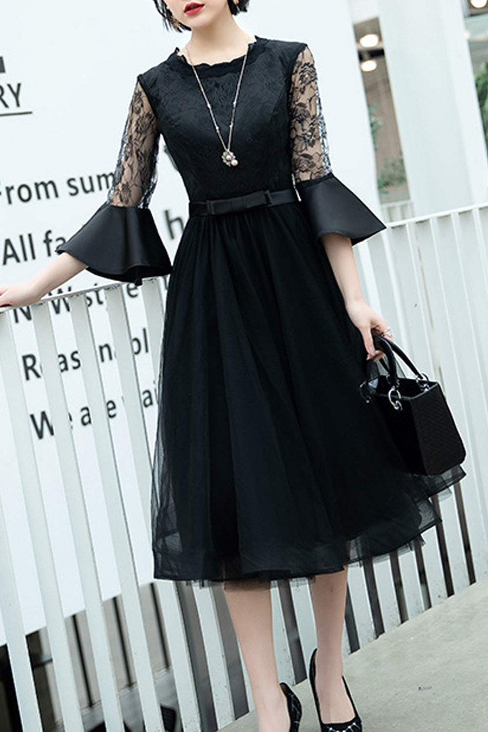 Women Trumpet Sleeve Lace Round Neck Thin Skirt Evening Party Dress