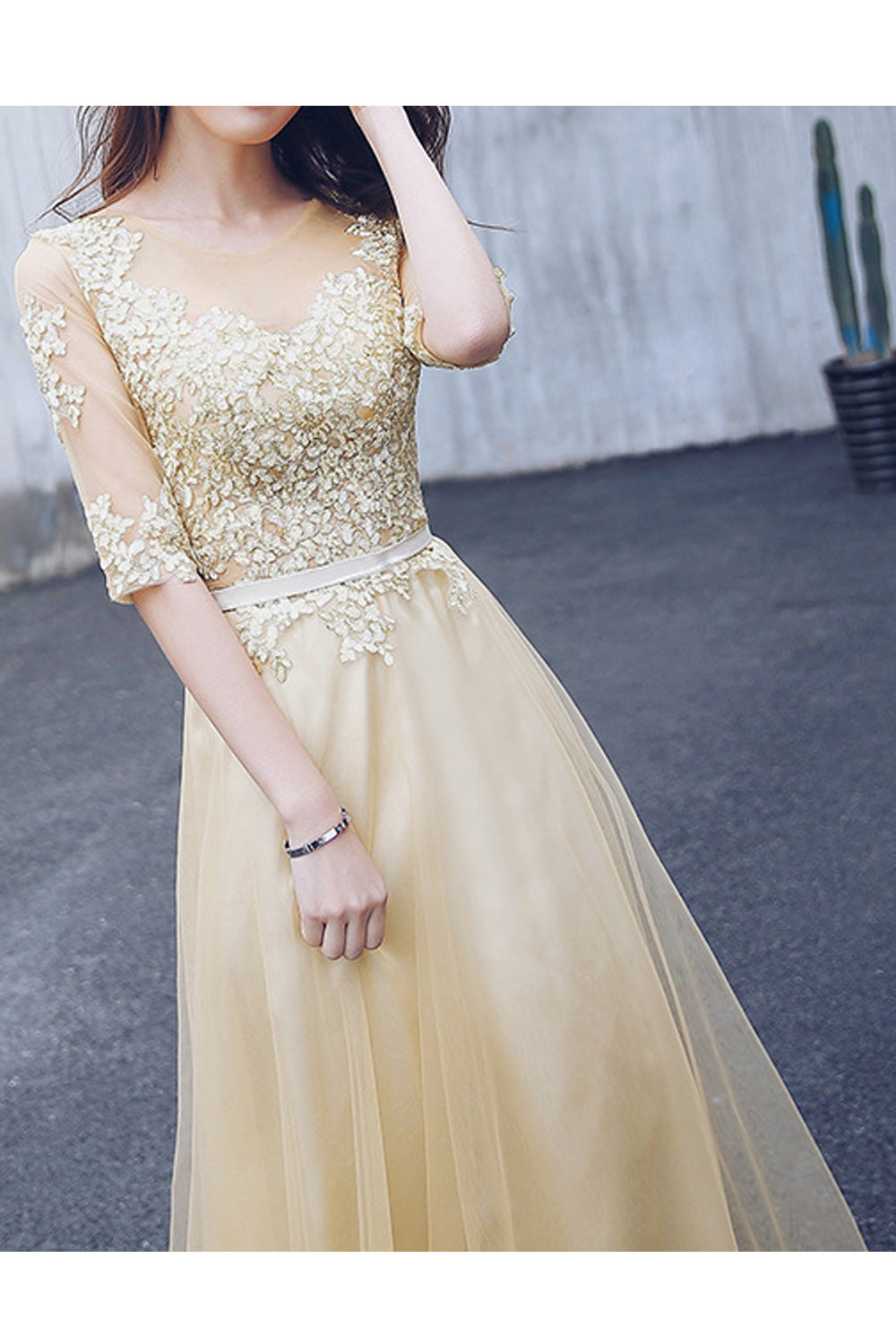 Women Solid Pattern Embroidered Style Long Wedding Party Dress
