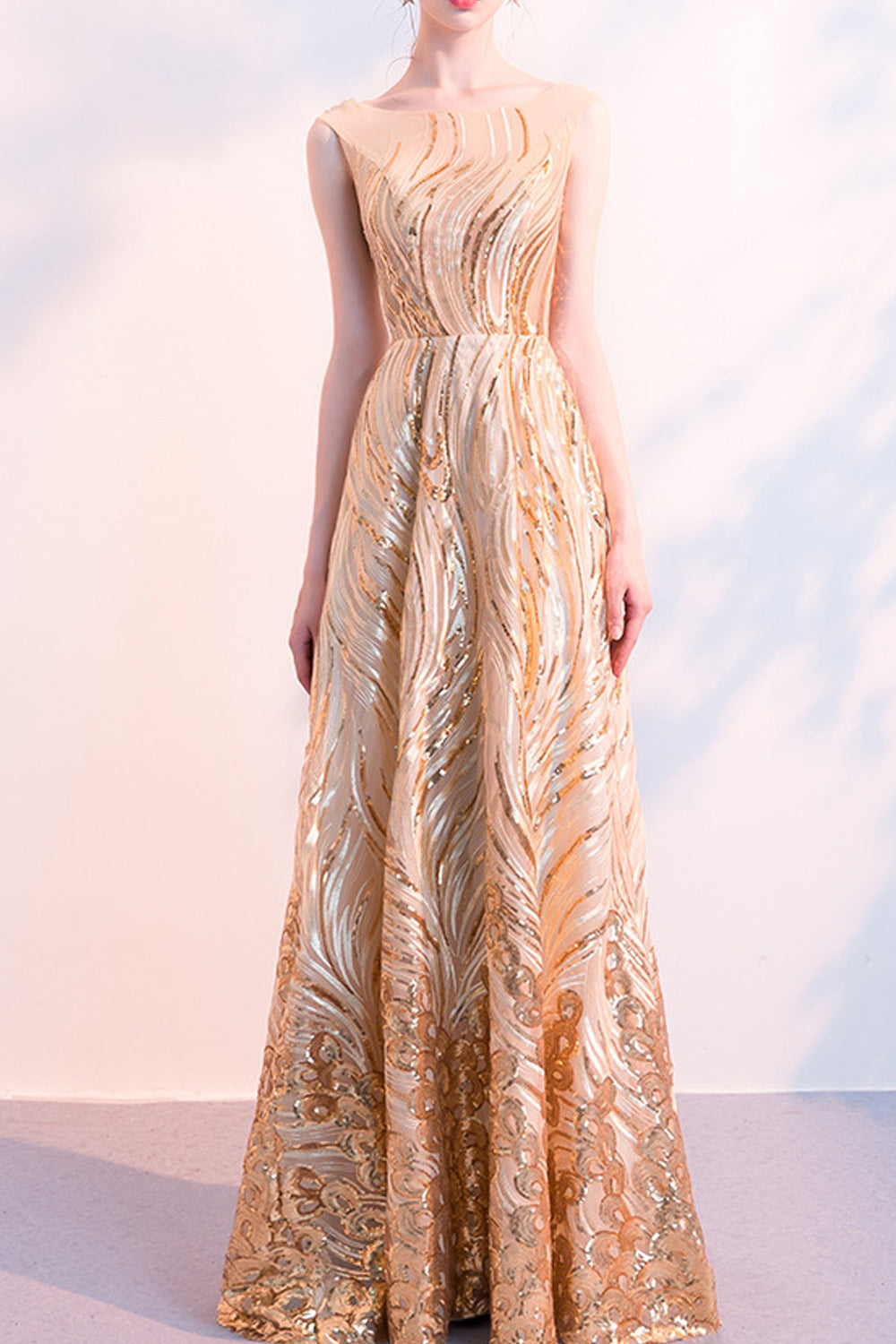 Women Elegant Round Neck Sequins Decorated Evening Party Dress