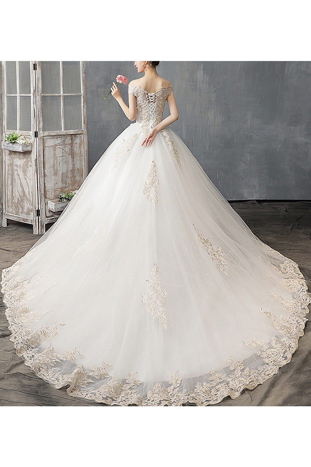 Women Cold Shoulder Long Tail Skirt Embroidered Pattern Wedding Dress