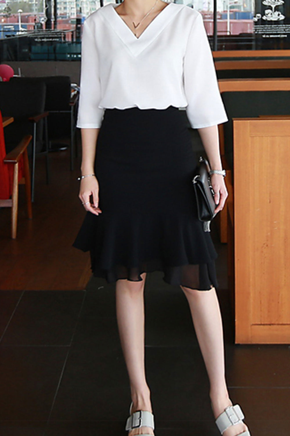 Women Soft Half Sleeve Trendy V-Neck Beautiful Shirt