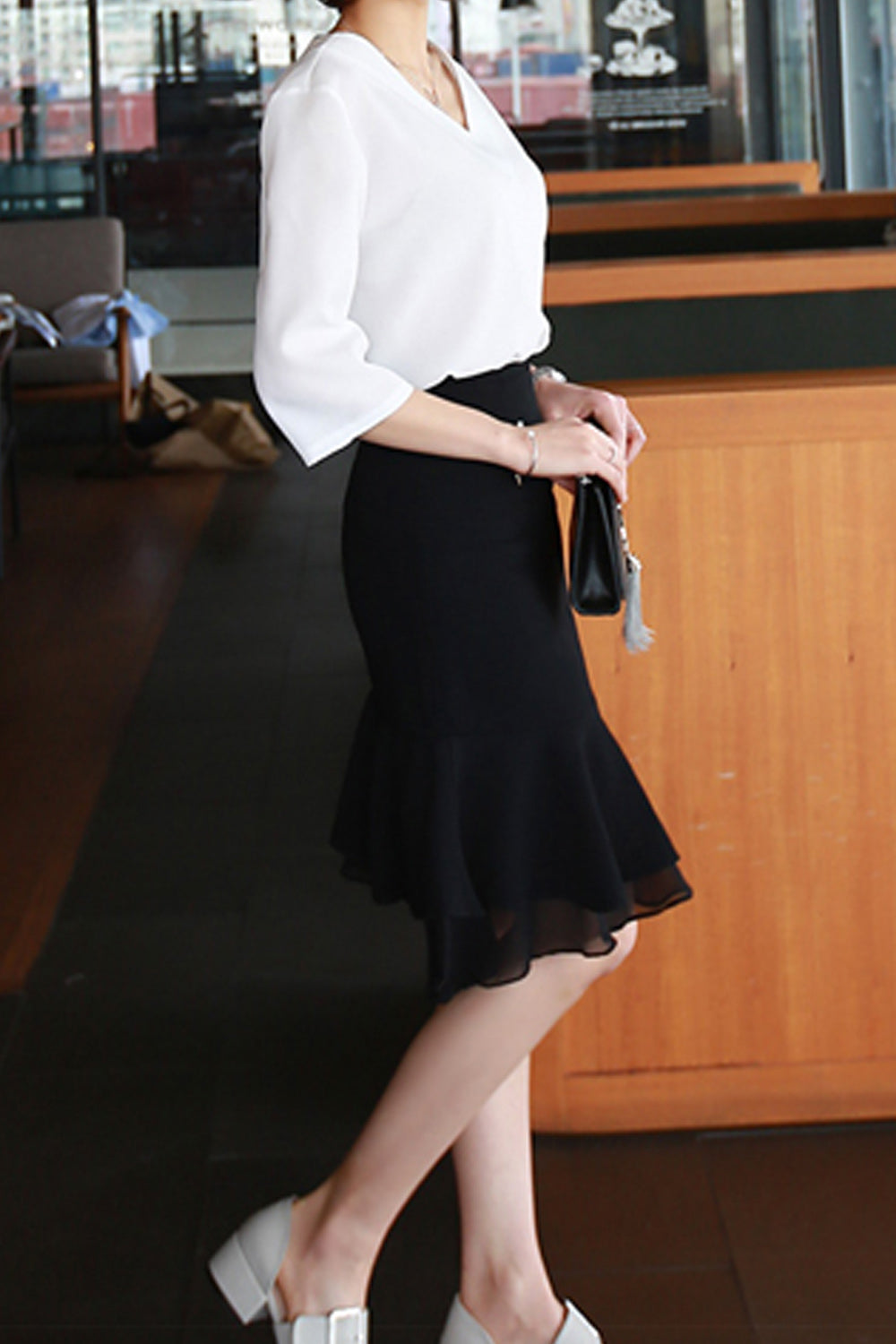 Women Soft Half Sleeve Trendy V-Neck Beautiful Shirt