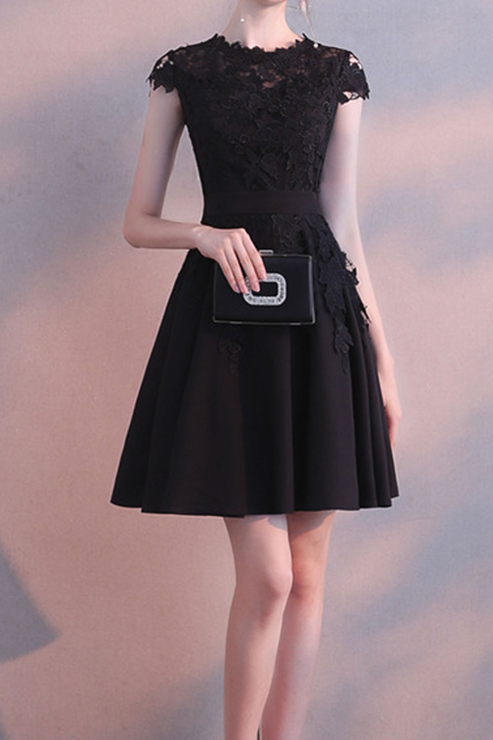 Of course! Here's a full, stylish, and heartfelt product description for a graduation season evening dress