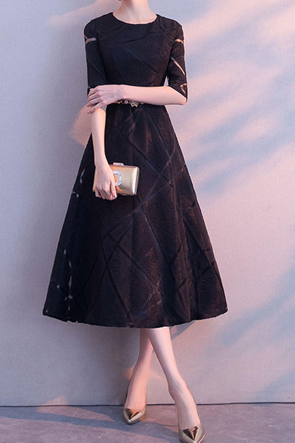 Absolutely! Here's a full, elegant product description for a women’s banquet evening dress, crafted to impress at formal dinners