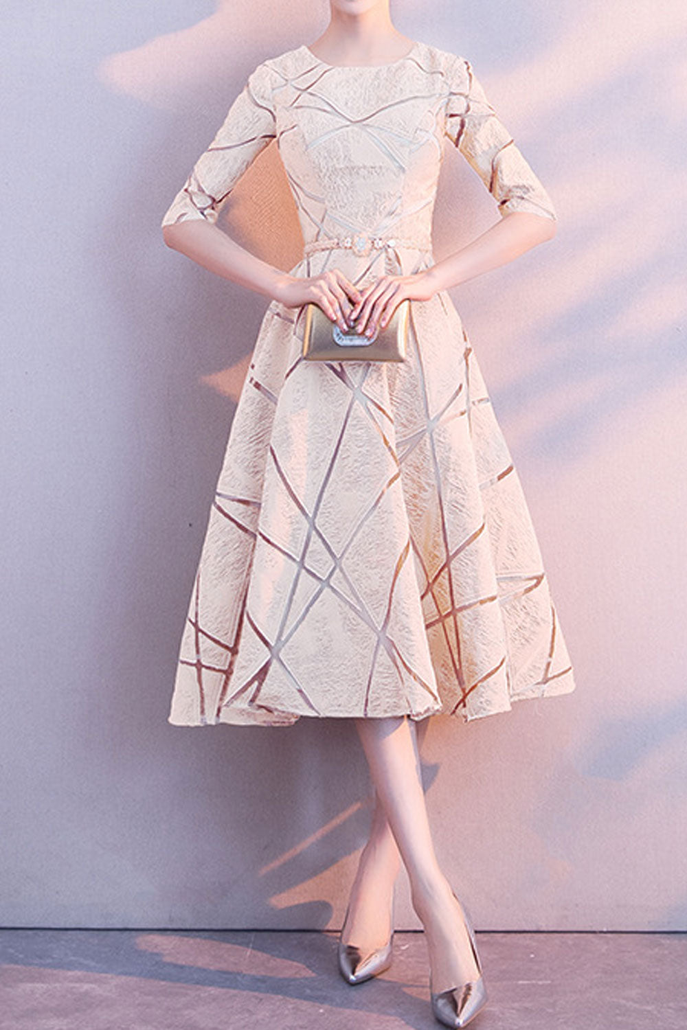 Absolutely! Here's a full, elegant product description for a women’s banquet evening dress, crafted to impress at formal dinners