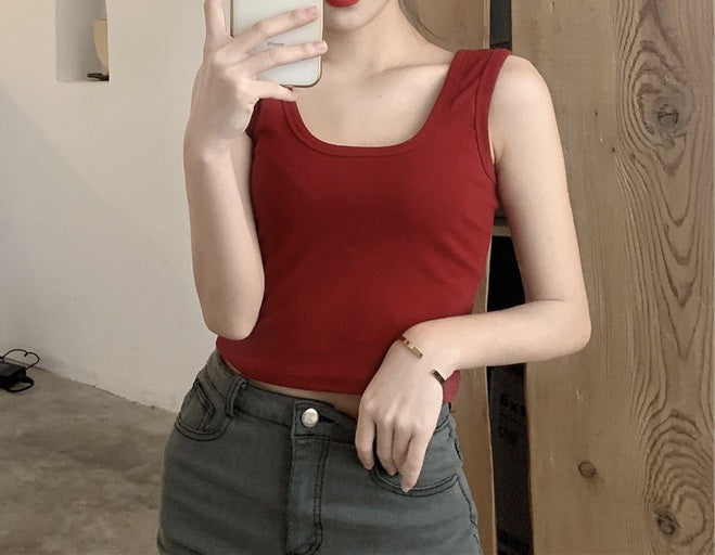 Sleeveless Outerwear Top - Short Bottoming Shirt for Curvy Girls