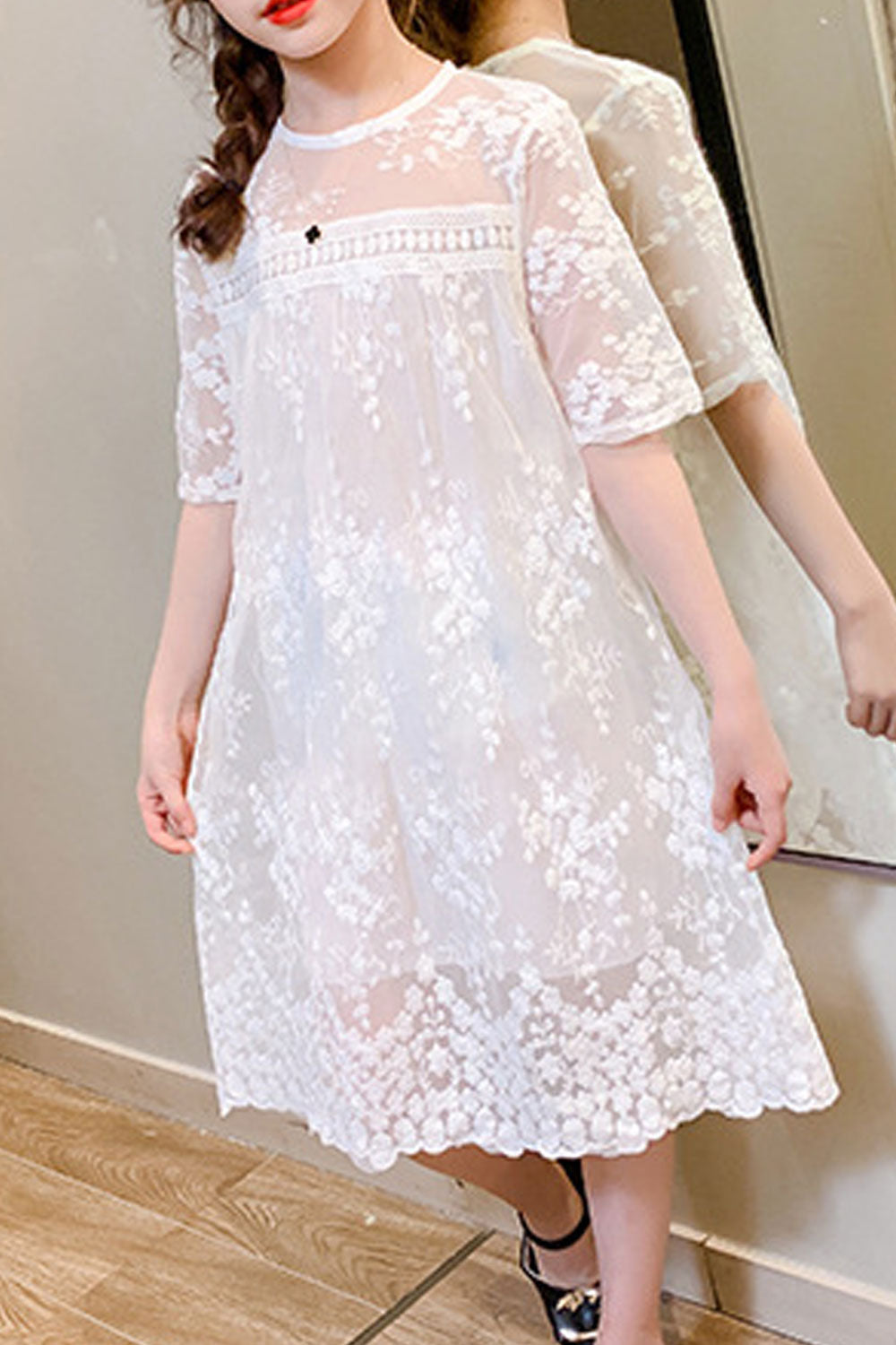 Kids Girls Magnificent Lace Decorated Short Sleeve Trendy Casual Perfect Summer Dress