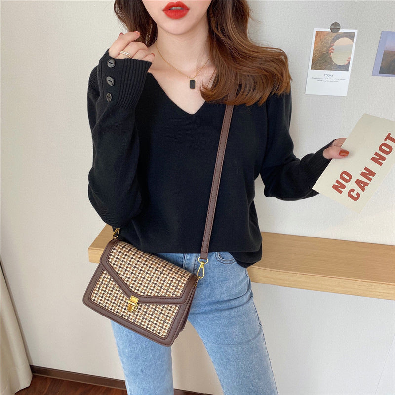 Women's V-Neck Sweater - Lightweight Knit Pullover for Spring and Autumn, Long-Sleeved Casual Top