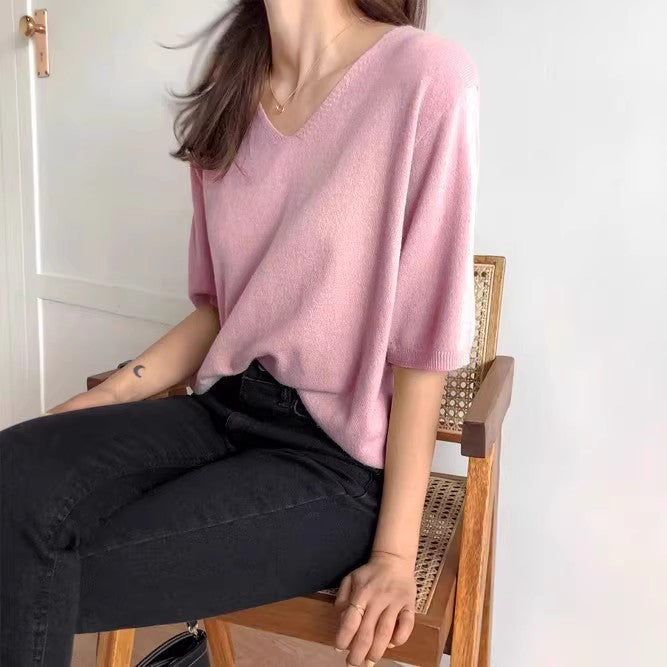Women's Loose-Fitting V-Neck Summer Sweater - Lightweight Knit Top with Five-Point Sleeves