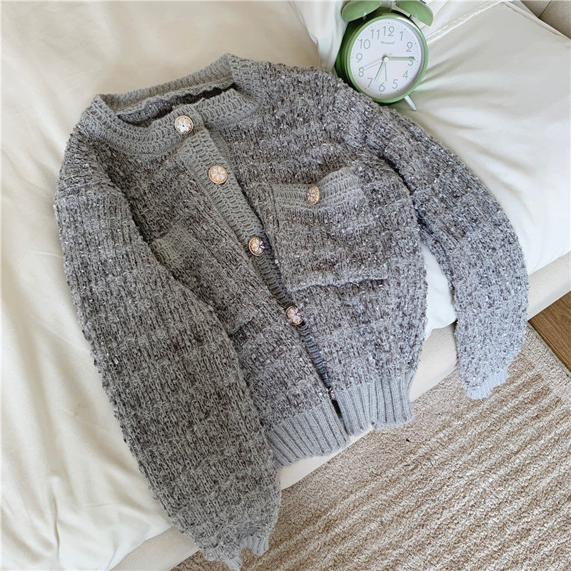 Women's Round Neck Long-Sleeved Sweater - Classic Casual Knit Pullover for Everyday Style