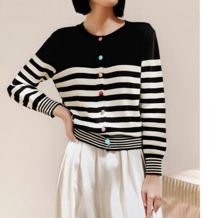 Women's Niche Striped Long-Sleeved Sweater - Trendy Knit Pullover for Effortless Style