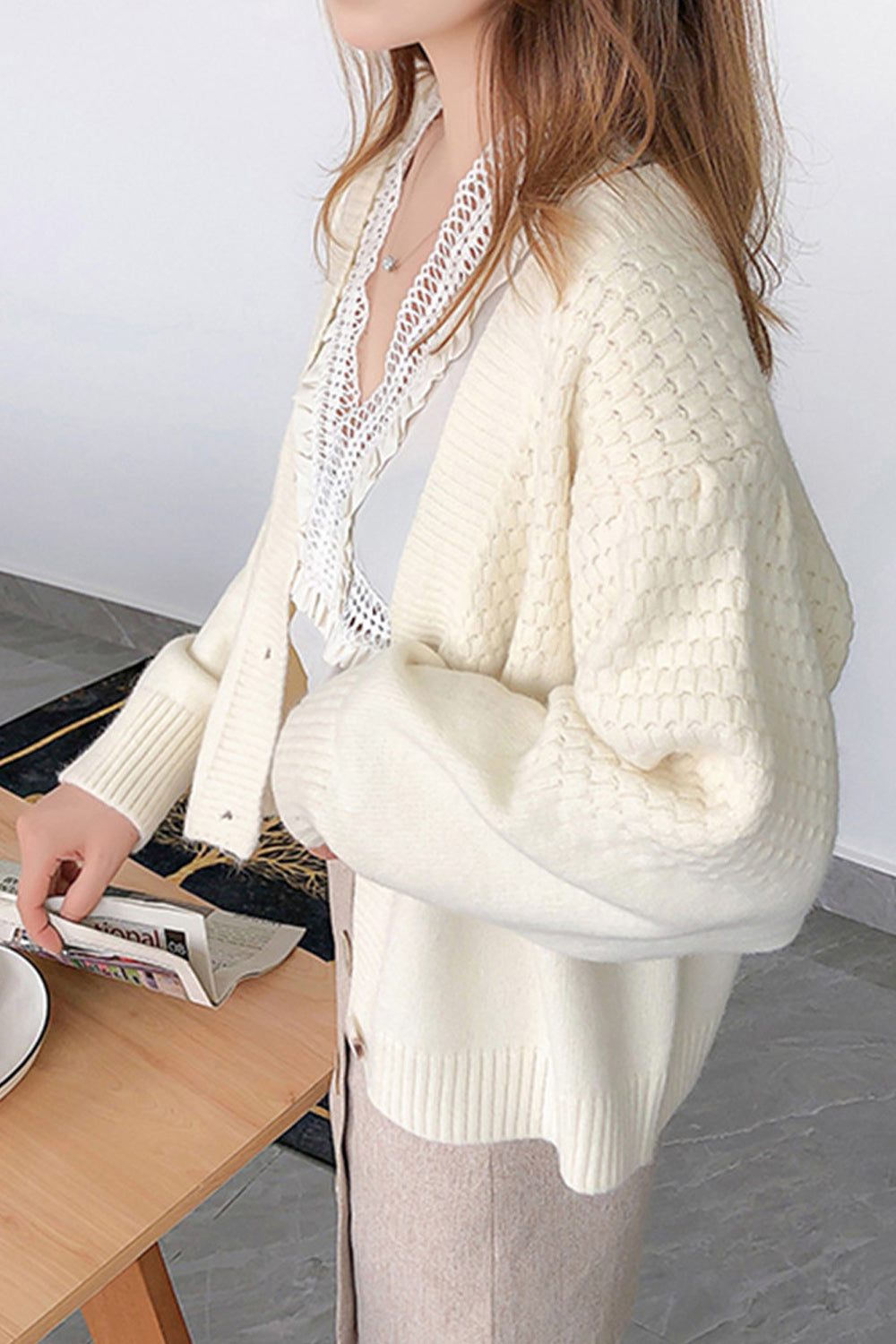 Women Convenient Button Down Stylish Solid Colored Thick Cardigan