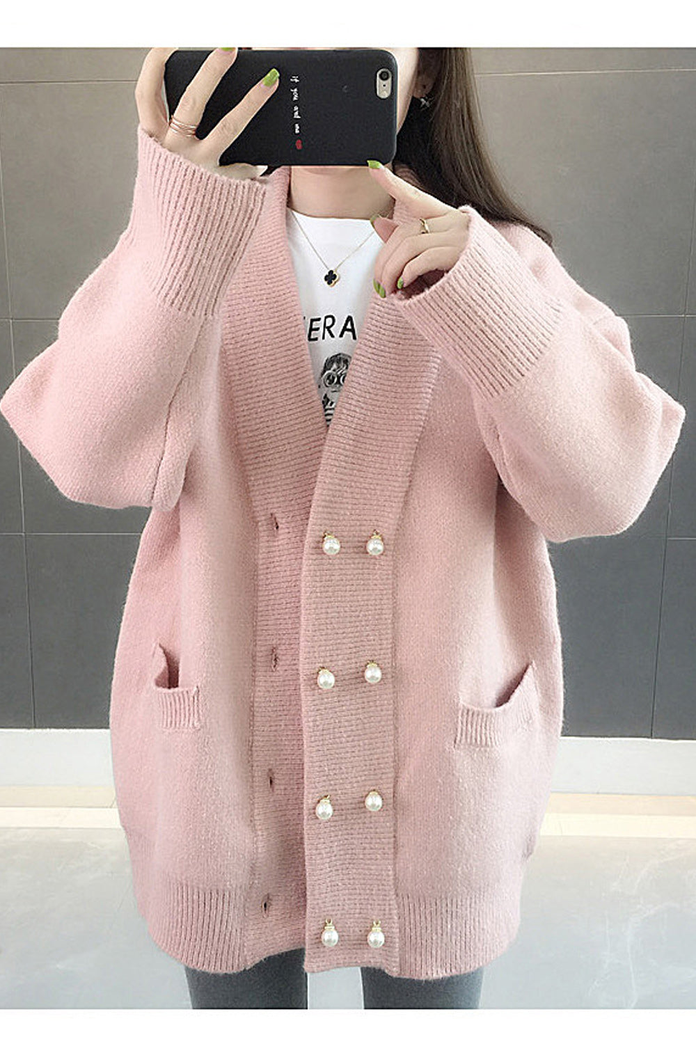 Women Stretchable Material Solid Pattern Classy Warm Cardigan