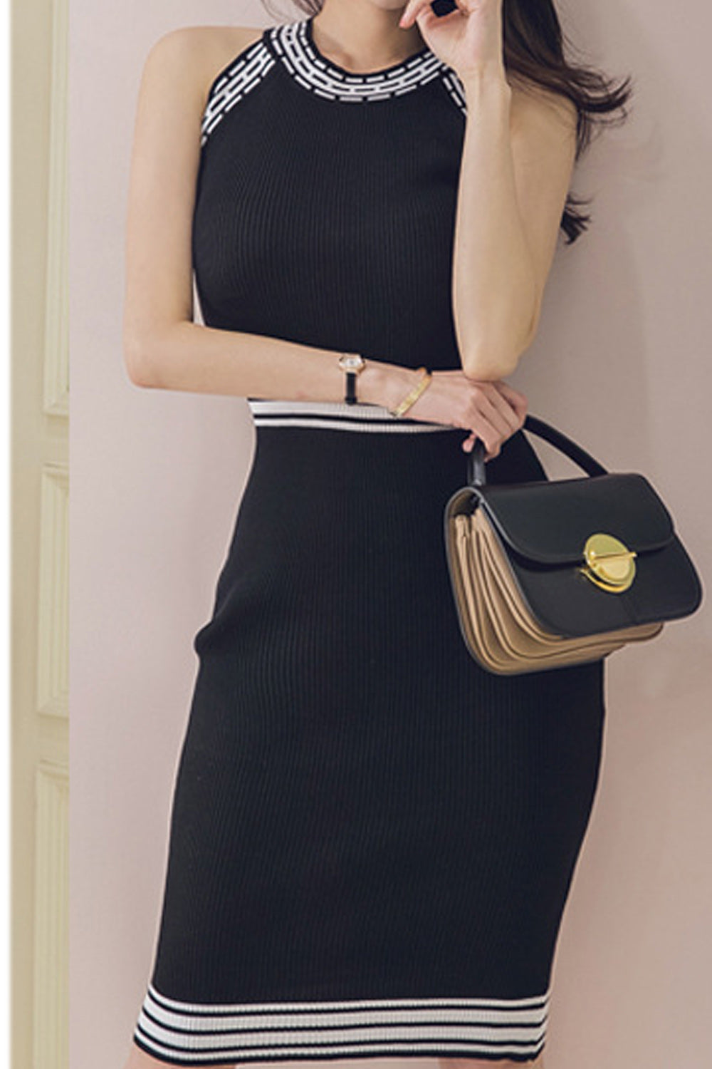 Women Awesome Striped Hem Round Neck Sleeveless Superb Slim Fit Dress
