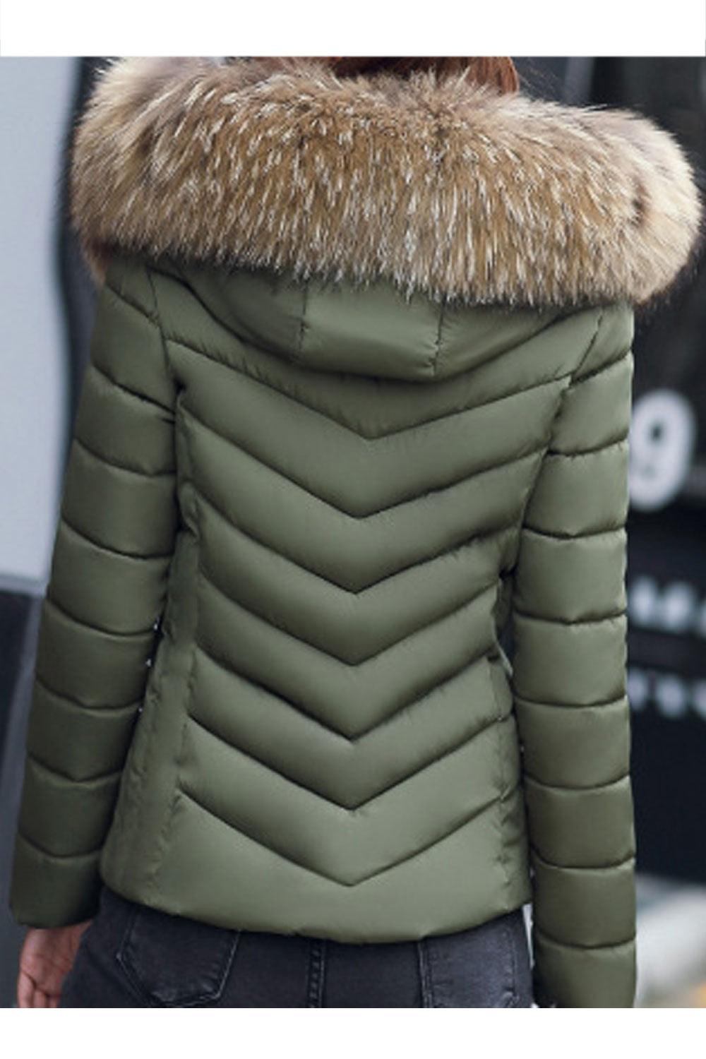 Women Pocket Styled Long Sleeve Slim Fit Warm Padded Jacket